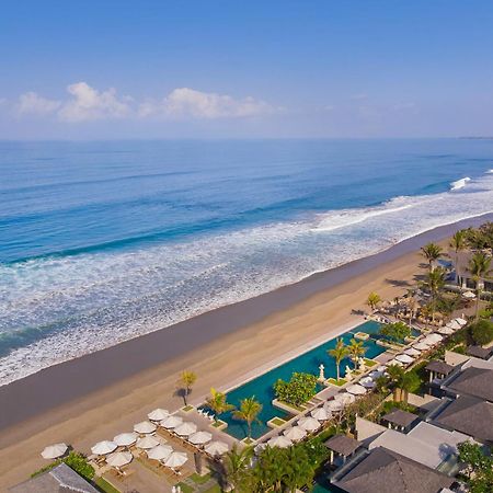 The Seminyak Beach Resort & Spa Exteriér fotografie Aerial view of the beach