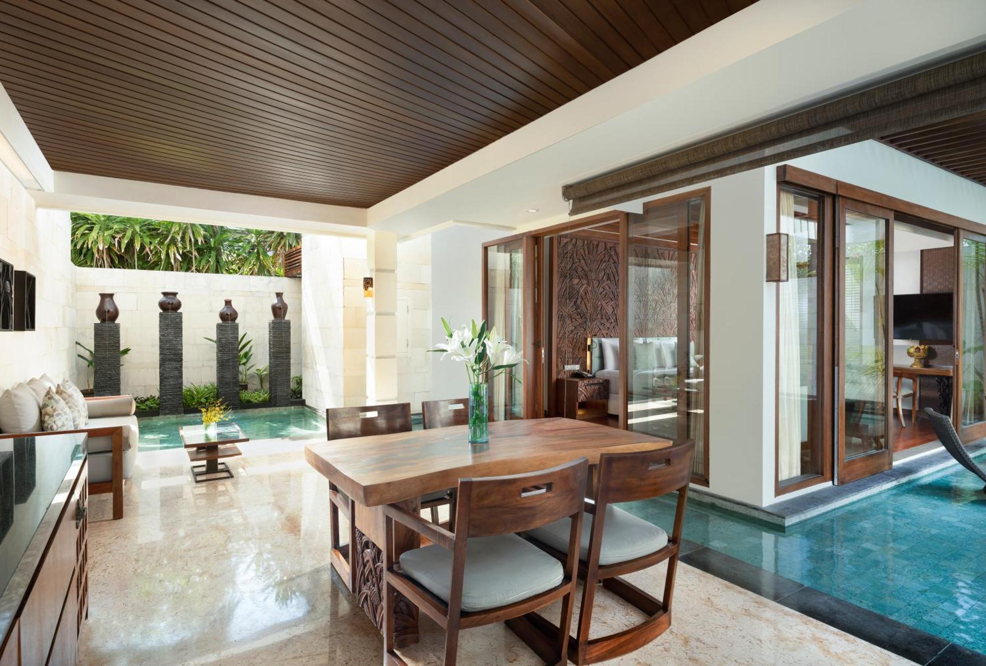The Seminyak Beach Resort & Spa Exteriér fotografie A villa at the resort