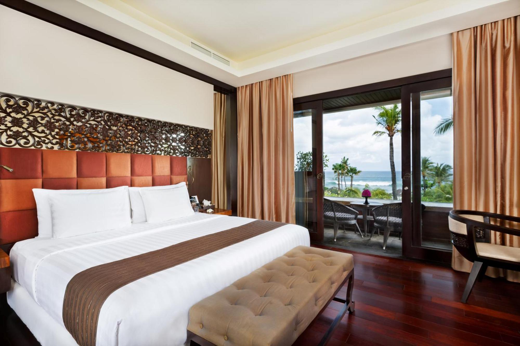 The Seminyak Beach Resort & Spa Exteriér fotografie A bedroom at the W Maldives